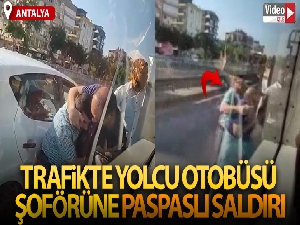 Trafikte yolcu otobüsü şoförüne paspaslı saldırı