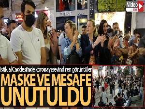 İstiklal Caddesi'nde maske ve mesafe unutuldu, halaylar çekildi
