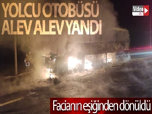 Lastiği patlayan otobüs alev alev yandı, facianın eşiğinden dönüldü