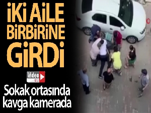Bahçelievler'de iki aile sokak ortasında birbirine girdi