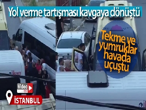 Düğün konvoyunu bırakıp minibüs şoförünü dövdüler