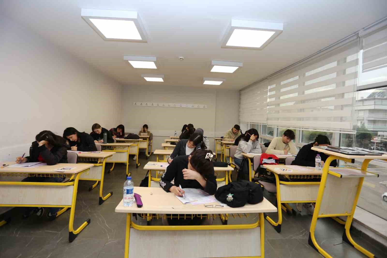 kepez-in-yks-ve-lgs-basarisi