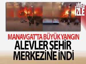 Manavgat'ta hızla büyüyen yangın yerleşim alanlarına indi