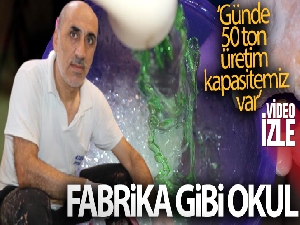 Fabrika gibi okul, eğitim sezonu öncesi dezenfektan üretimine hız verdi