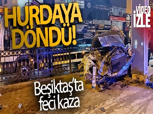 Beşiktaş'ta demir korkuluklara çarpan otomobil hurdaya döndü