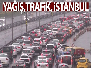 İstanbul'da yağış, trafiği olumsuz etkiledi