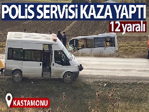 Sel bölgesine giden PAK ekibini taşıyan midibüs devrildi: 12 yaralı