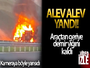 İstanbul Havalimanı yolunda karton yüklü kamyonet alev alev yandı