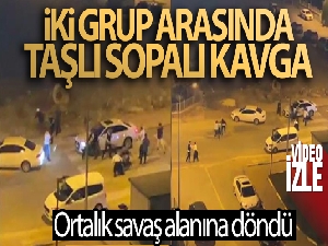 Husumetli iki grup arasındaki taşlı sopalı kavgada ortalık savaş alanına döndü...