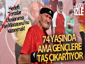 74 yaşındaki maratoncu gençlere taş çıkartıyor