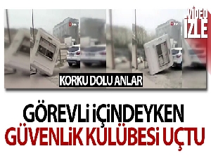 Fırtınada, görevli içindeyken güvenlik kulübesi uçtu