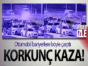 Kontrolden çıkan otomobil bariyerlere böyle çarptı