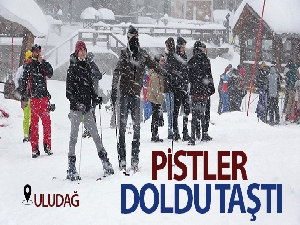 Uludağ'da hafta sonu yoğunluğu pistler doldu taştı