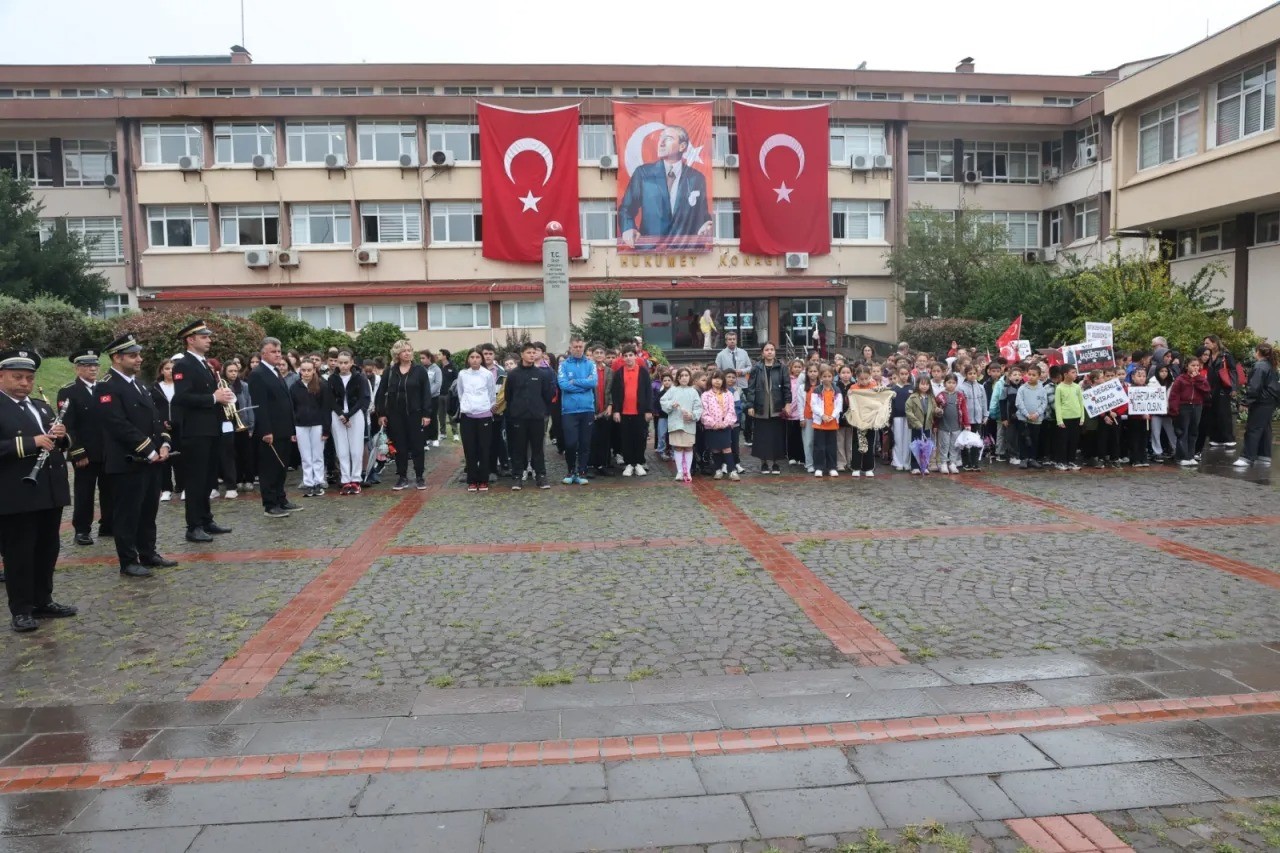 sinop-ta-ilkogretim-haftasi-kutlamasi