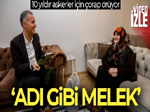 İnegöllü yaşlı kadın 10 yıldır askerler için çorap örüyor