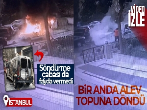 Kadıköy'de alev topuna dönen araç kamerada