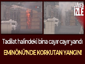 Eminönü'nde Tarihi Liman Han'da yangın