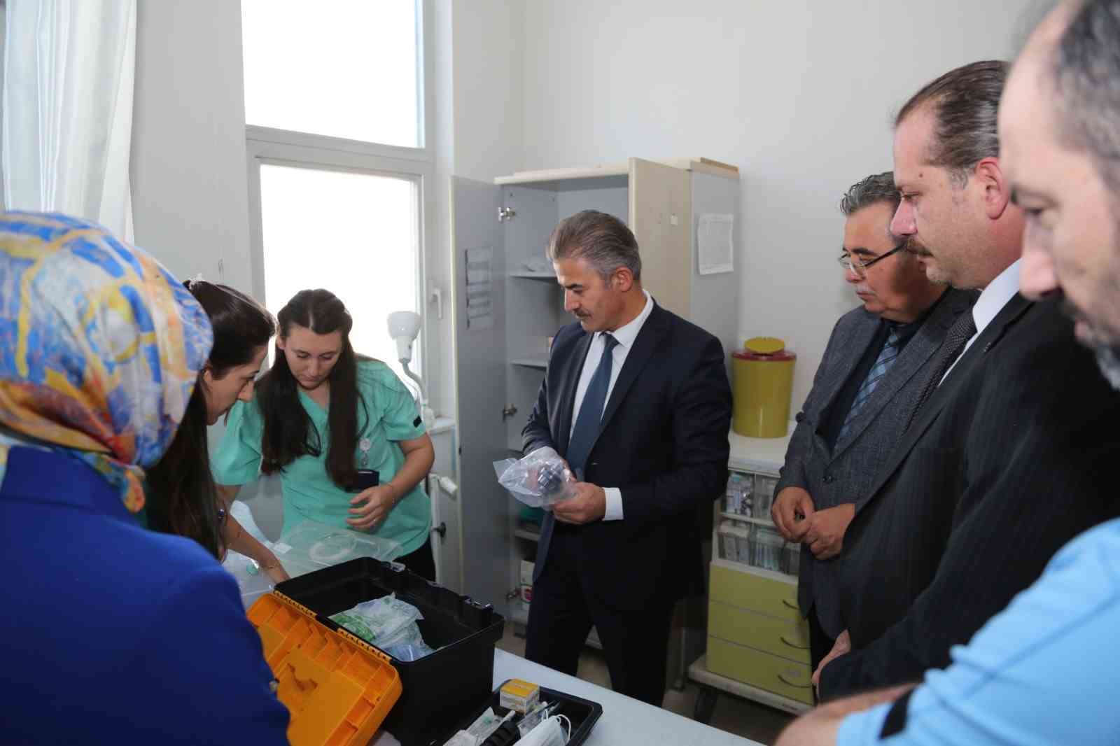 il-saglik-muduru-meral-palandoken-de-saglik-hizmetlerini-yerinde-inceledi