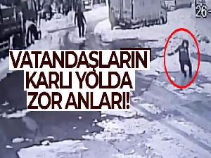 Esenyurt'ta karda kayıp düşen vatandaşlar kamerada
