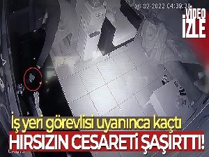 Hırsızın cesareti şaşırttı: İş yeri görevlisi uyanınca kaçtı