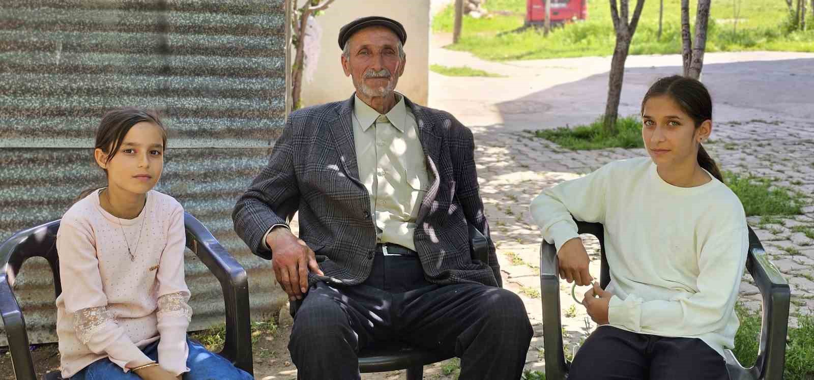 mus-un-uc-dilli-ilcesi-haskoy-7-den-70-e-herkes-turkce-kurtce-ve-arapca-konusuyor
