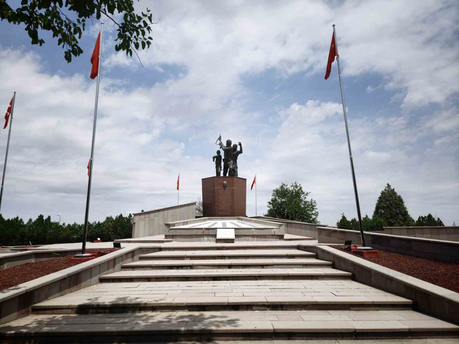 turk-tarihinin-gidisatini-degistiren-zafer-sakarya-meydan-muharebesi-ile-savunma-bitti-taarruz-basladi