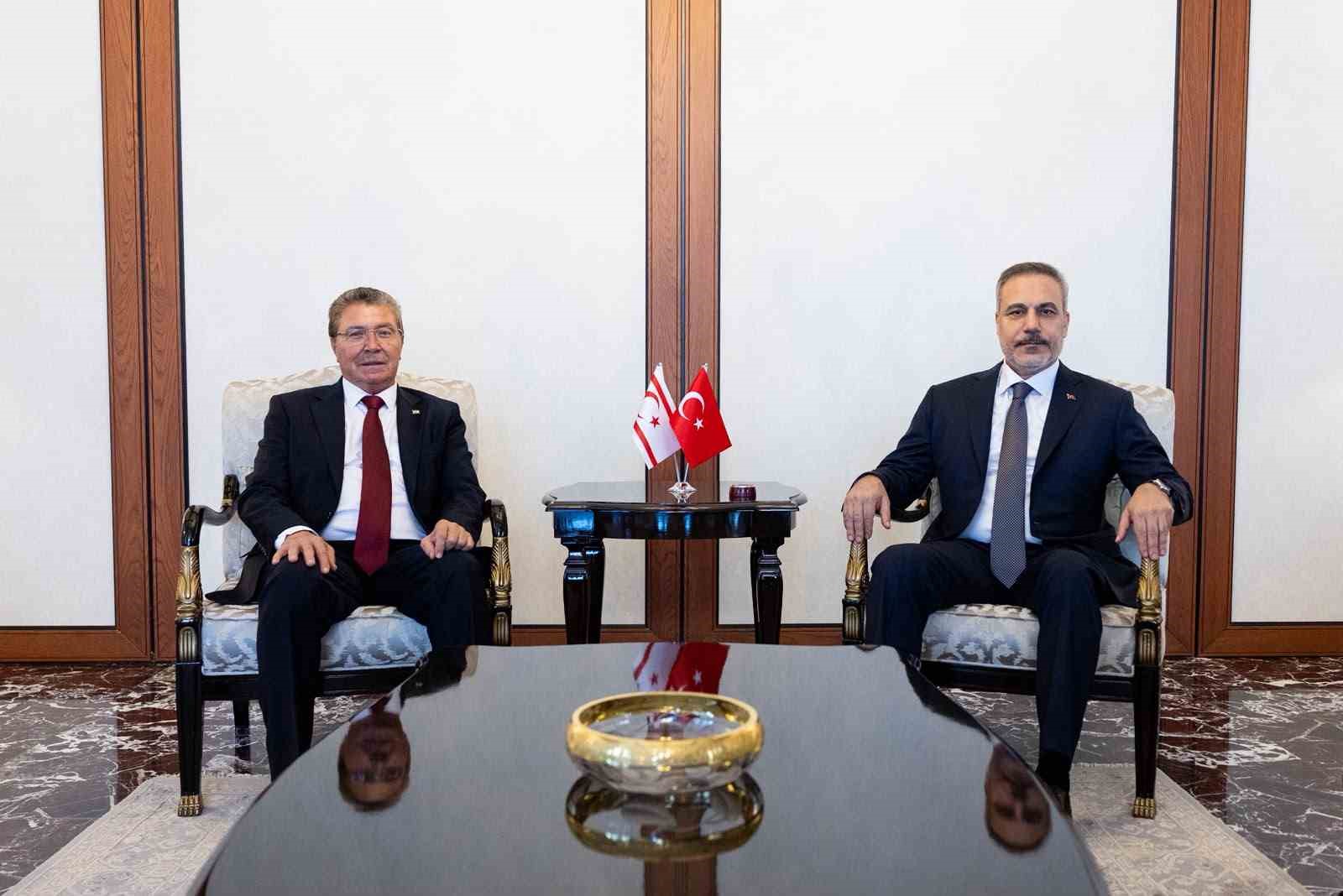 bakan-fidan-kktc-basbakani-unal-ustel-ile-gorustu