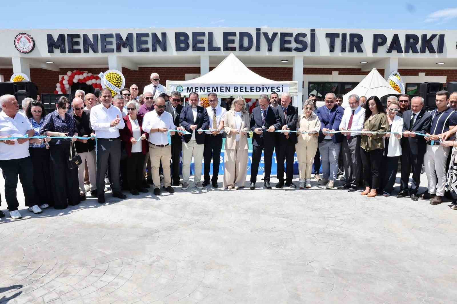 menemen-belediyesi-nin-100-arac-kapasiteli-tir-parki-torenle-hizmete-acildi