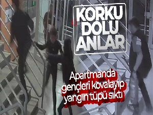 Apartmanda çocukları kovalayıp, yangın tüpünü etrafa sıktı