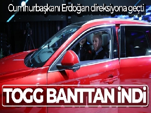 Yerli otomobil Togg banttan indi, Cumhurbaşkanı Erdoğan kullandı