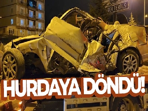 Isparta'da meydana gelen kazada otomobil hurdaya döndü: 2 yaralı