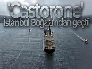 'Castorone' İstanbul Boğazı'ndan geçti
