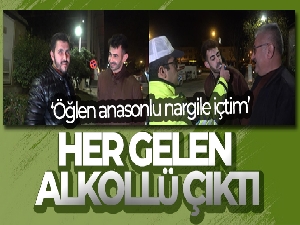 Her gelen alkollü çıktı...Trafik polisine yakalanan babasını kurtarmak için geldi, o da alkollü çıktı