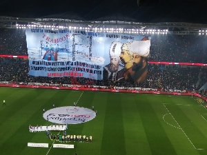 Trabzonspor taraftarından Fenerbahçe maçına özel koreografi