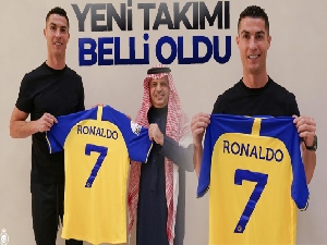 Cristiano Ronaldo resmen Al Nassr'da