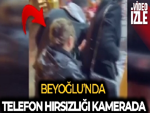 Beyoğlu'nda vatandaşların cebinden telefon çalan kadın tutuklandı