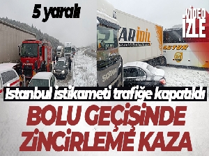 Bolu'da kar yağışı sebebiyle kayganlaşan yolda 6 araç zincirleme kazaya karıştı: 5 yaralı
