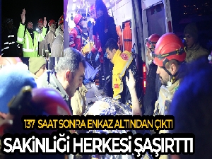 Depremin 137. saatinde enkaz altından çıkarıldı, her soruya cevap verdi