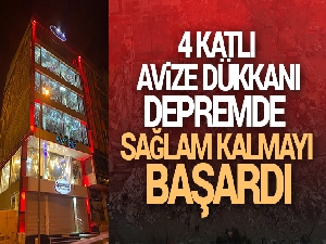 Kahramanmaraş'ta 4 katlı avize dükkanı depremde sağlam kalmayı başardı