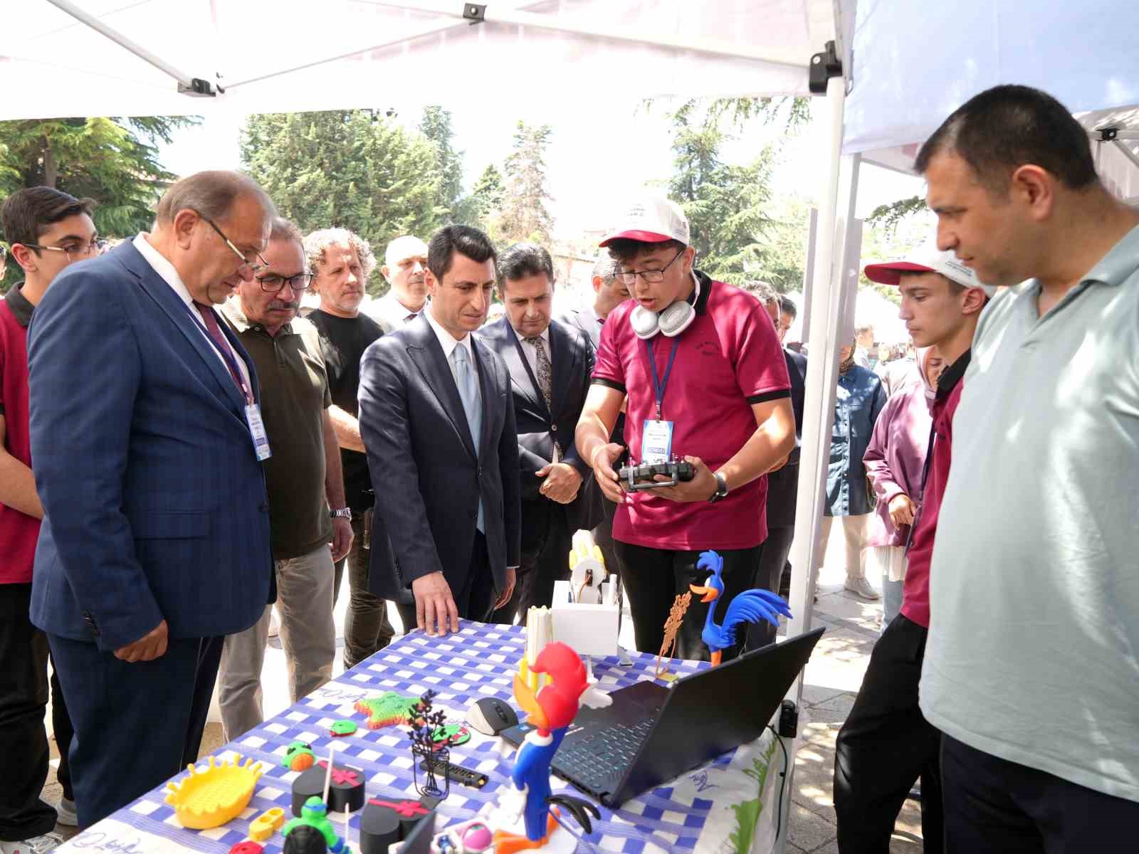 meslek-lisesi-ogrencilerinin-yaptigi-urunler-gorucuye-cikti