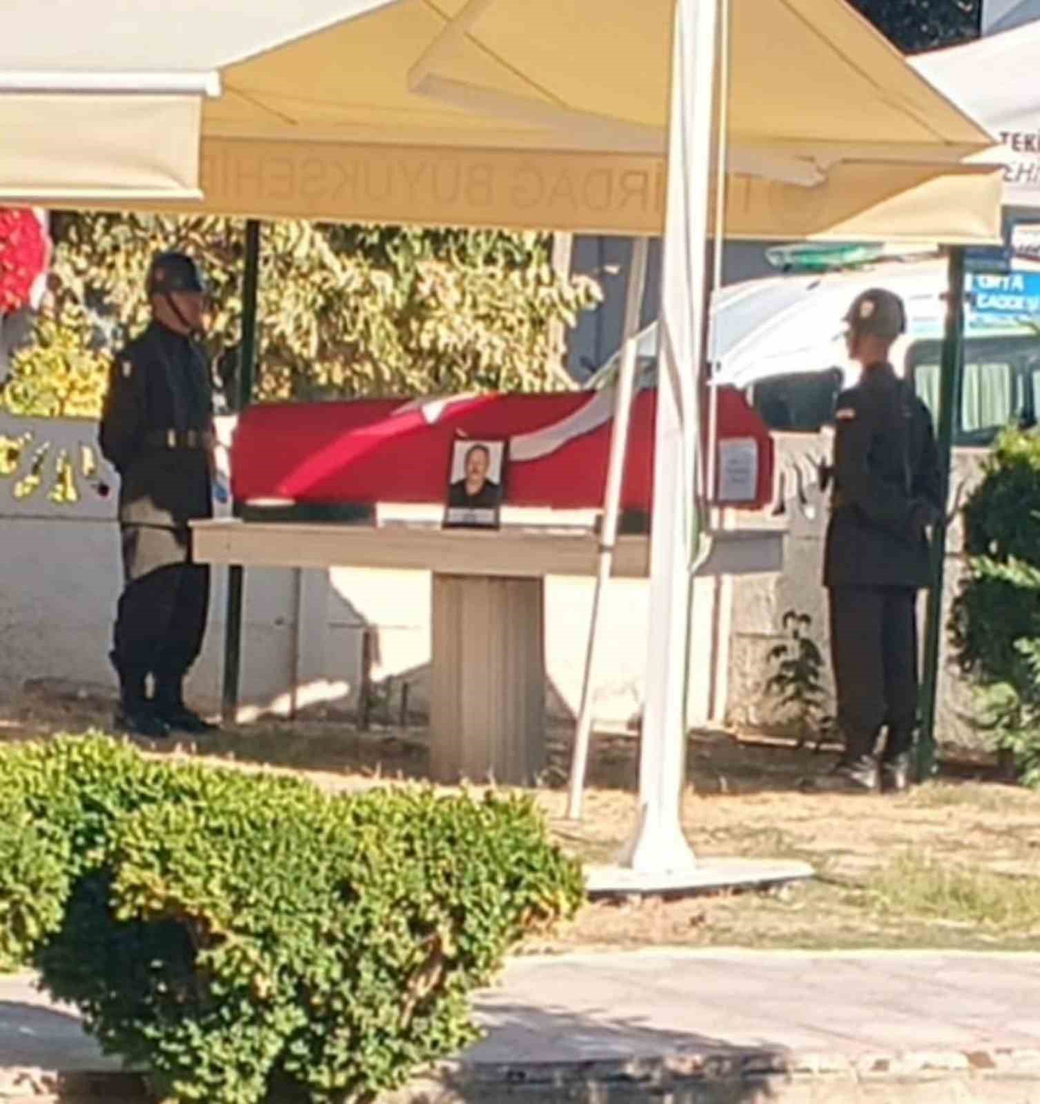 tekirdag-da-hayatini-kaybeden-kibris-gazisi-isa-gokpinar-son-yolculuguna-ugurlandi