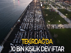 Tekirdağ'da 10 bin kişilik dev iftar sofrası havadan görüntülendi