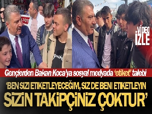 Sağlık Bakanı Koca ile gençler arasında gülümseten diyalog