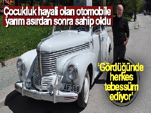Türkiye'de 4 tane olan 73 yıllık klasik aracı hurda halden yollara döndürdü