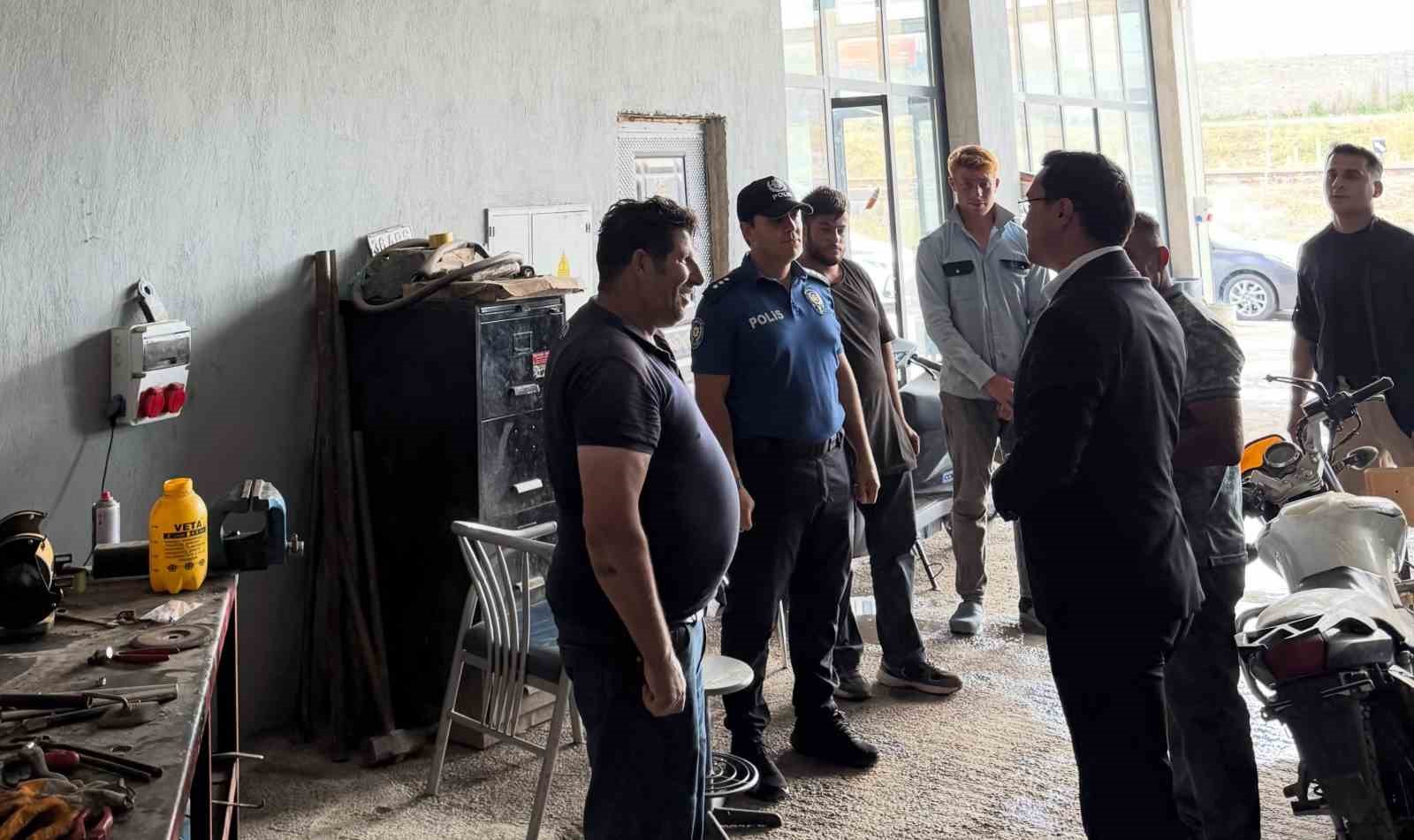 kaymakam-demirtas-mesaiye-esnaf-ziyaretiyle-basladi