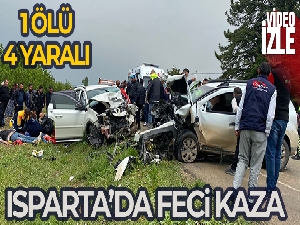 Isparta'da iki otomobil çarpıştı: 1 ölü, 4 yaralı