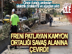 Freni patlayan moloz yüklü kamyon, önce durağı, ardından elektrik direklerini ve ağaçları yıktı