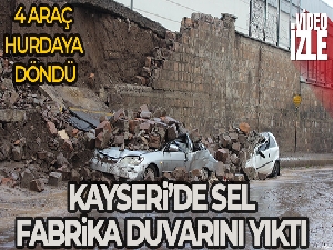 Selde fabrikanın duvarı yıkıldı: 4 araç böyle hurdaya döndü