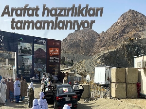 Arafat hazırlıkları tamamlanıyor
