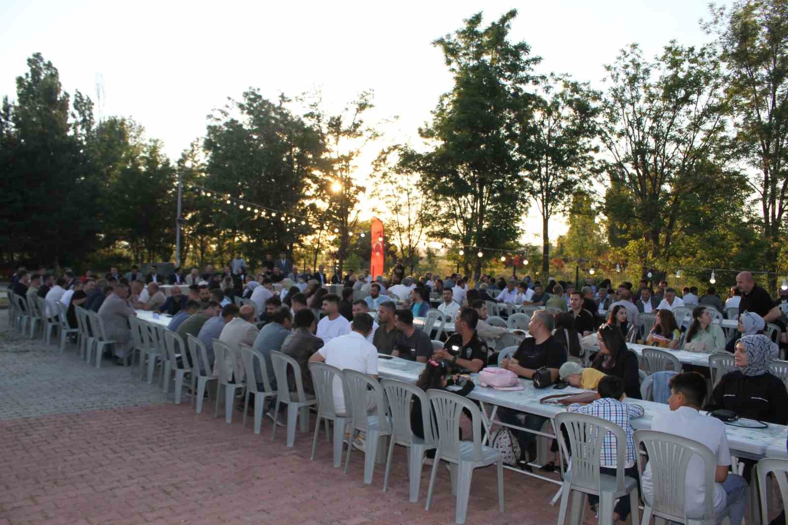 malazgirt-te-kaymakam-goksu-bayram-a-duygu-dolu-veda